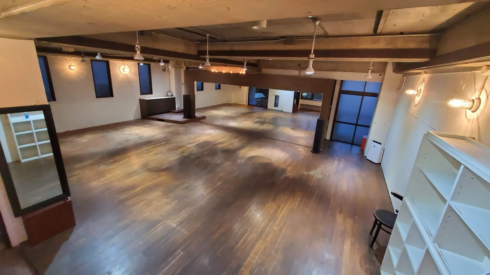 ダンスや大人数でのセミナーに使える姉妹店カリマ高崎のスタジオ